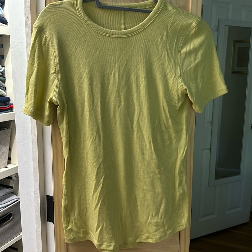 Lululemon- ribbed long sleeve  t-shirt - size 6